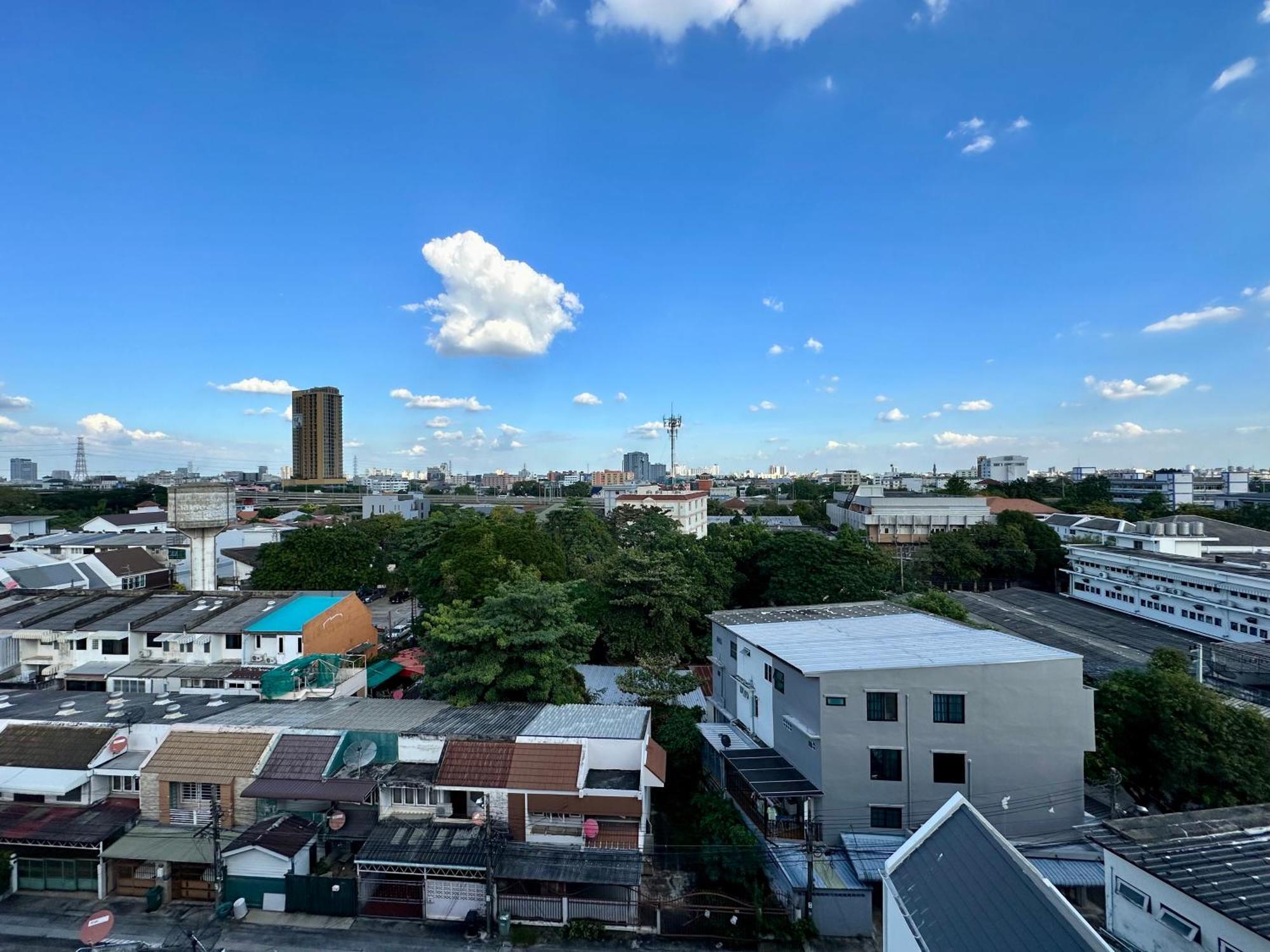 דירות בנגקוק Town Sukhumvit 71 מראה חיצוני תמונה